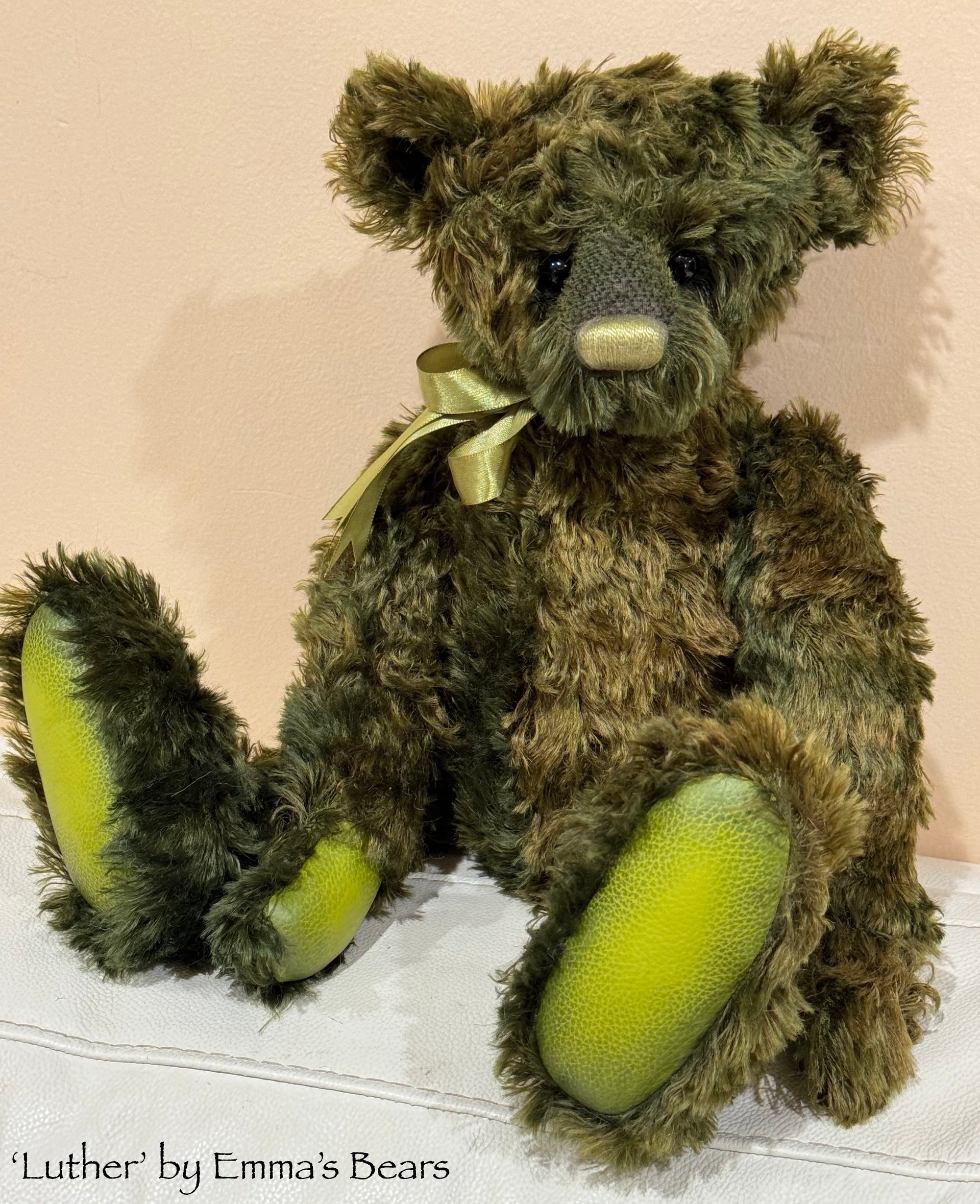 Luther - 17" mohair artist bear by Emma's Bears - OOAK