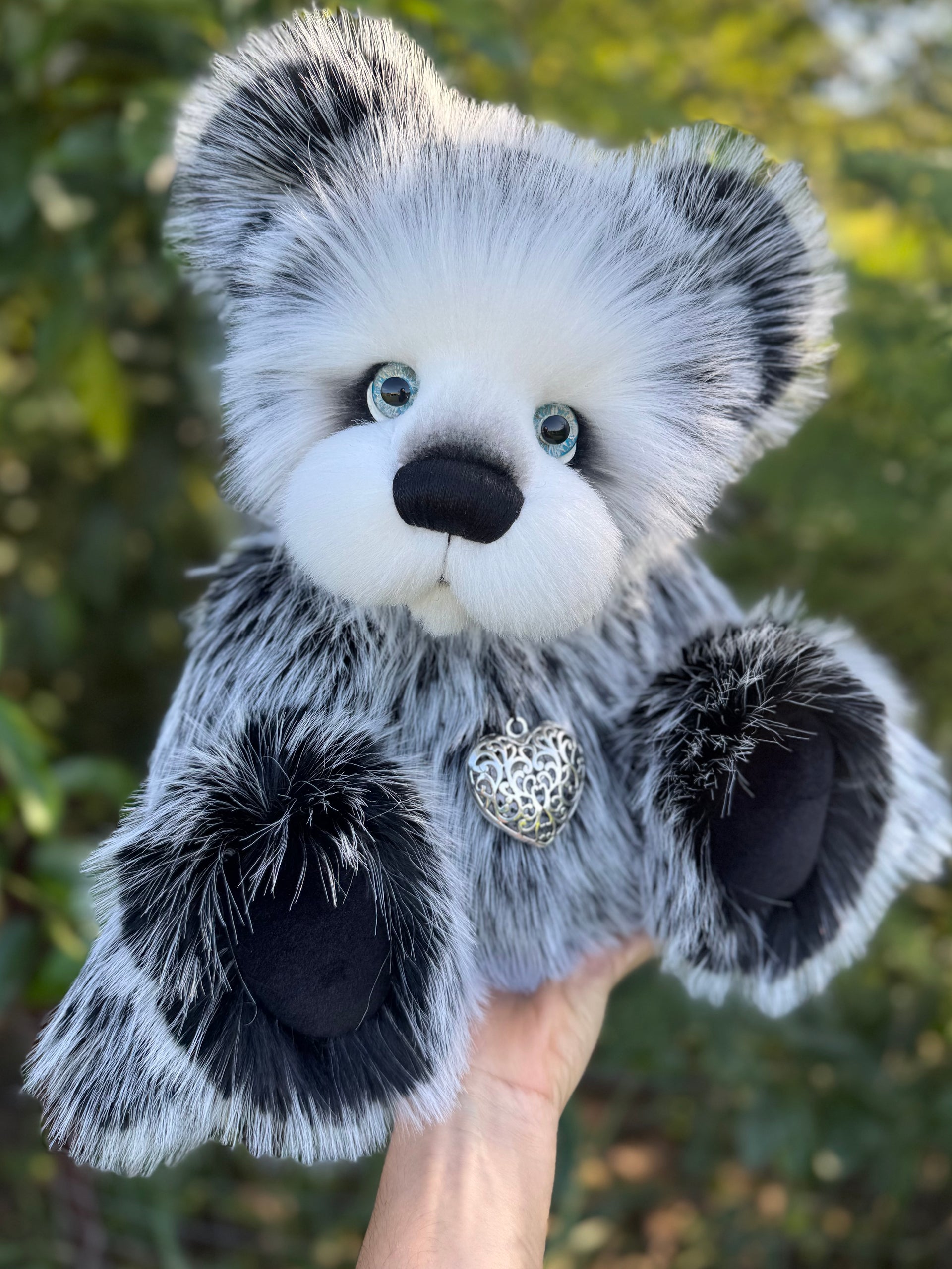 Bubbledove - 17" Luxury faux fur artist bear by Emma's Bears - OOAK