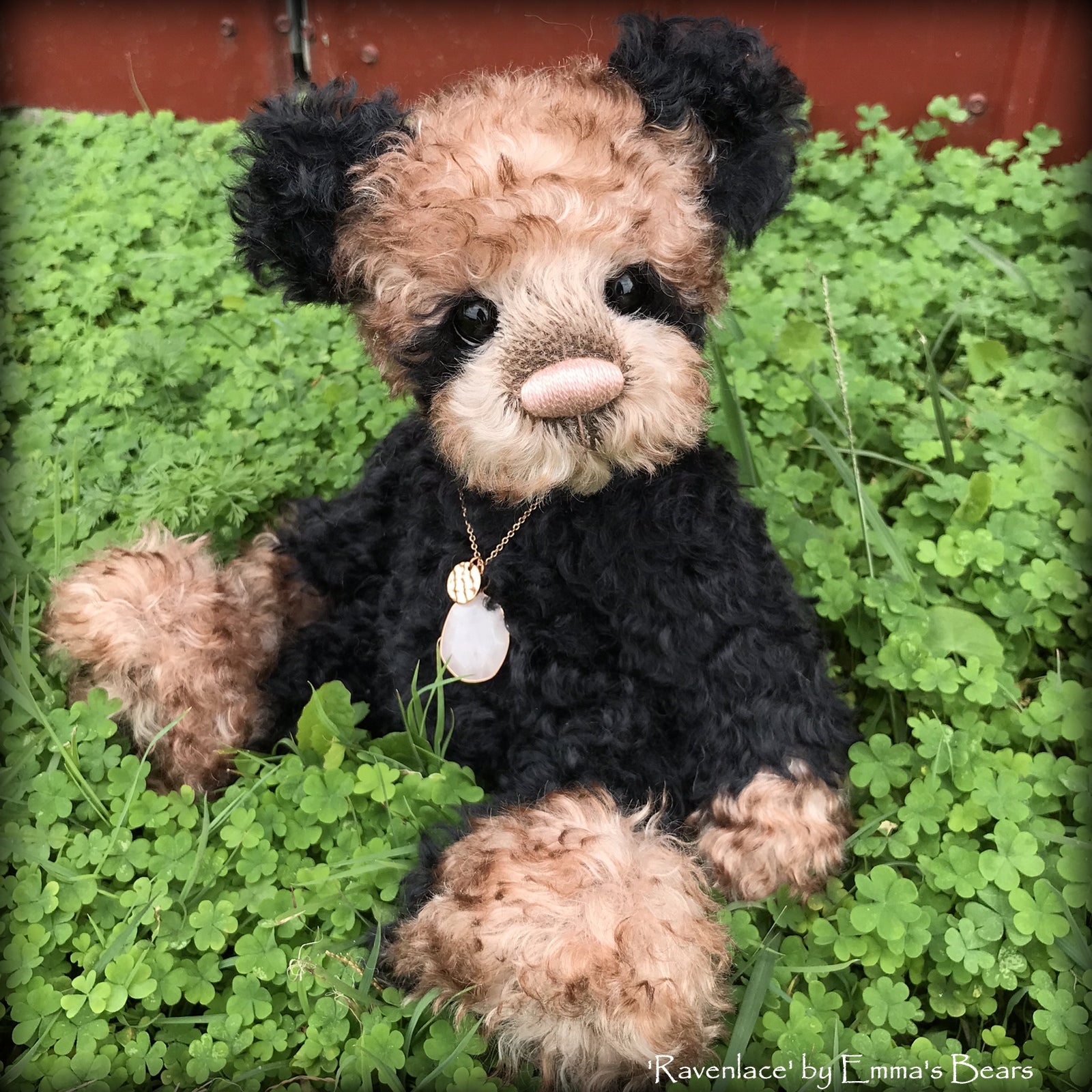 Sable - Black curly Kid Mohair