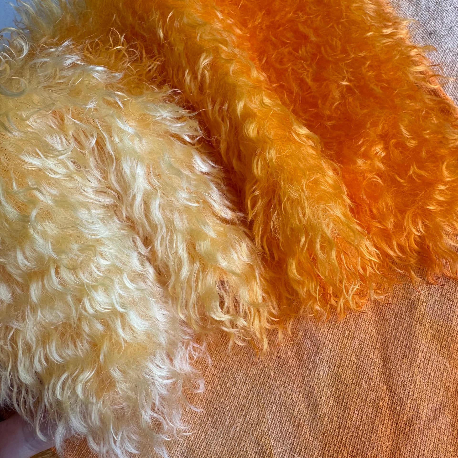 Curlylocks Mohair - Hand Dyed Marmalade Batik - Fat 1/8m - FEB080