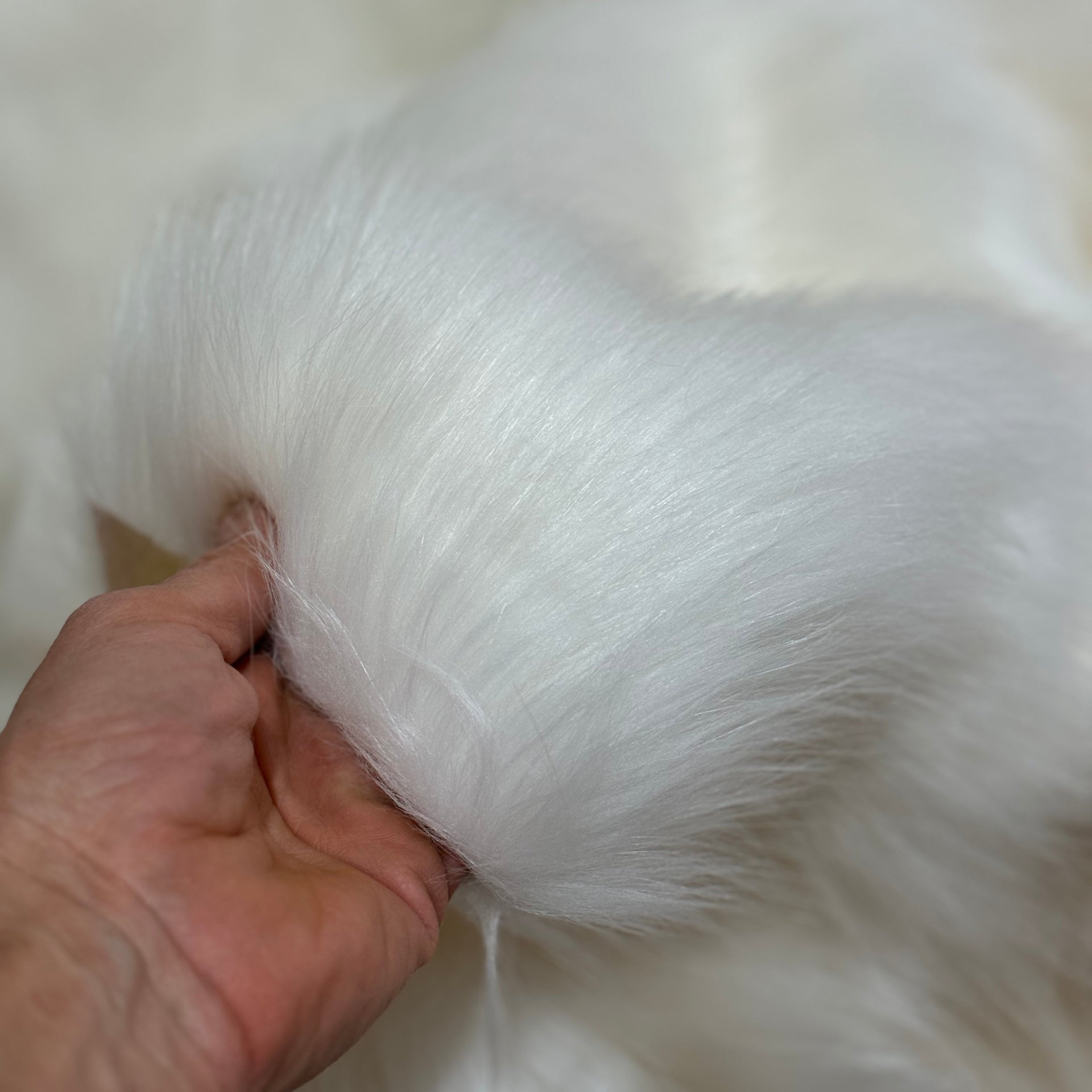 2024 WHITE - Luxury Faux Fur - 2024 Range