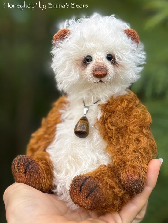 Honeyhop - 7" Wiggly Mohair Artist Bear by Emma's Bears - OOAK