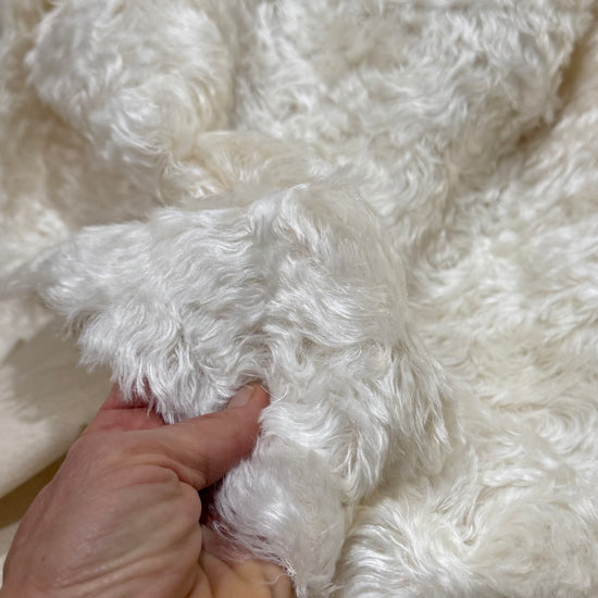 Fresh White - 20mm Swirl-effect Mohair/viscose blend