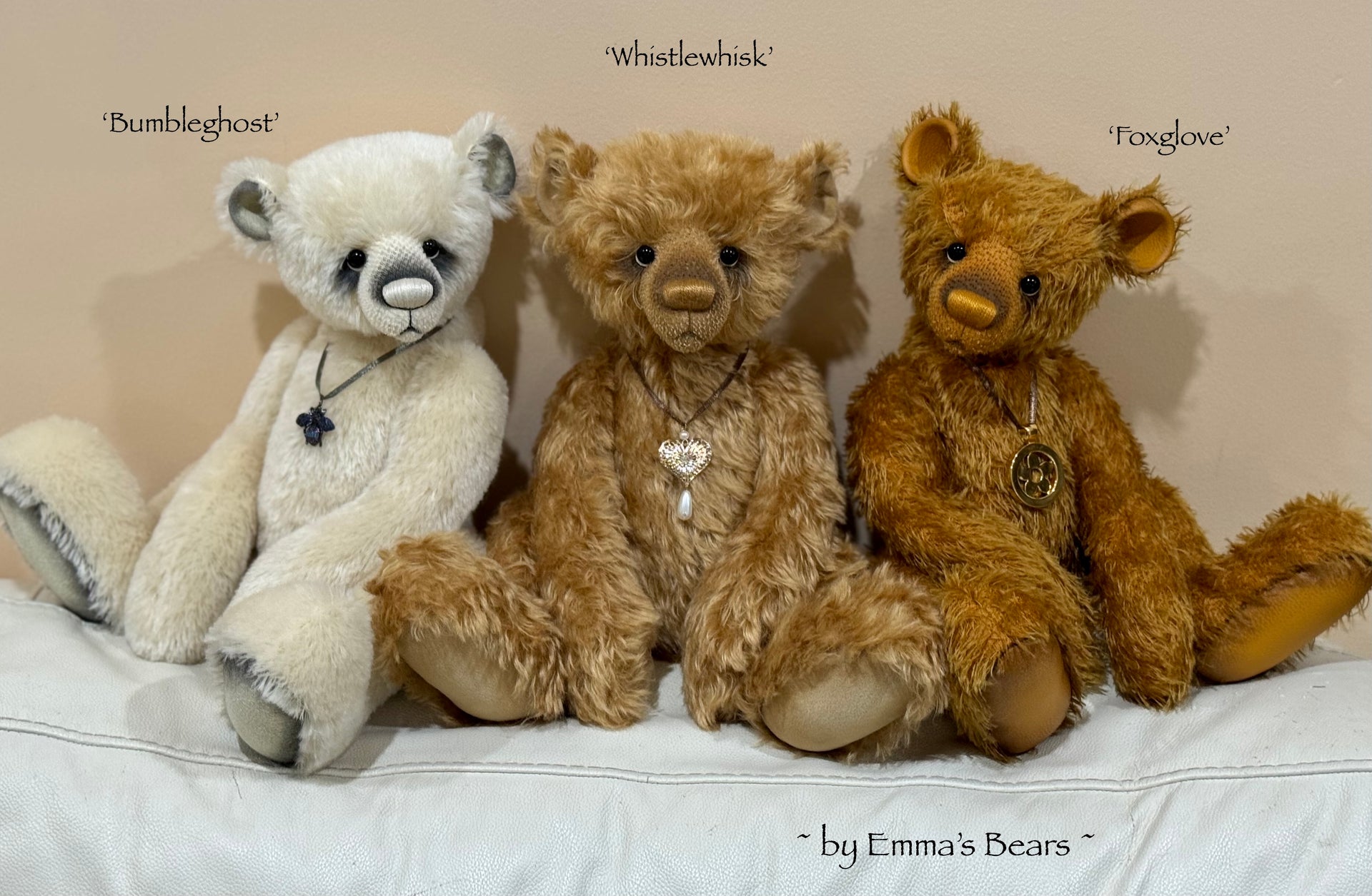 Bumbleghost - 16" Traditional mohair bear by Emma's Bears - OOAK