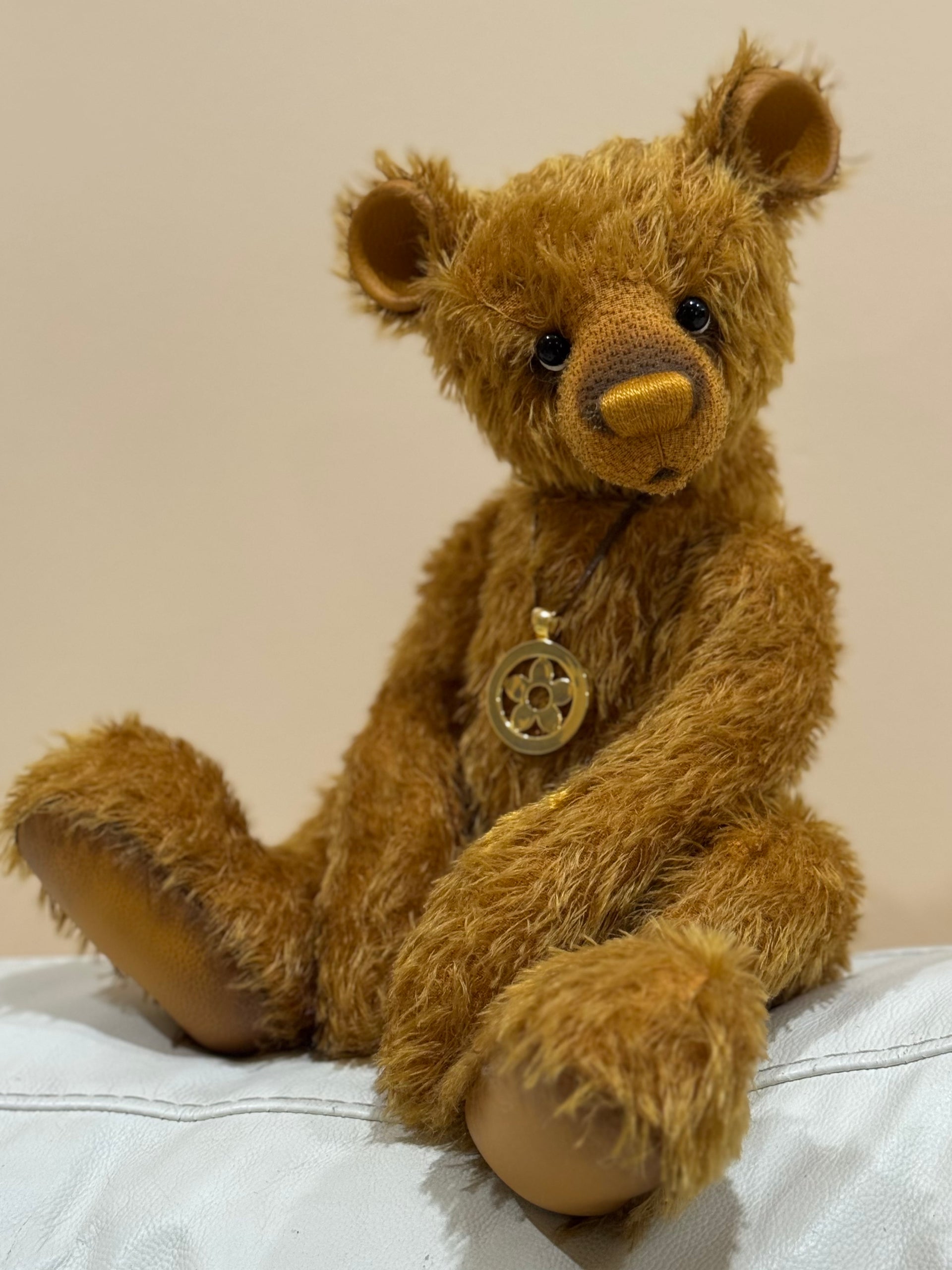 Foxglove - 16" Traditional mohair bear by Emma's Bears - OOAK