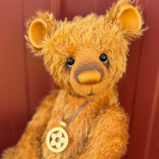 Foxglove - 16" Traditional mohair bear by Emma's Bears - OOAK