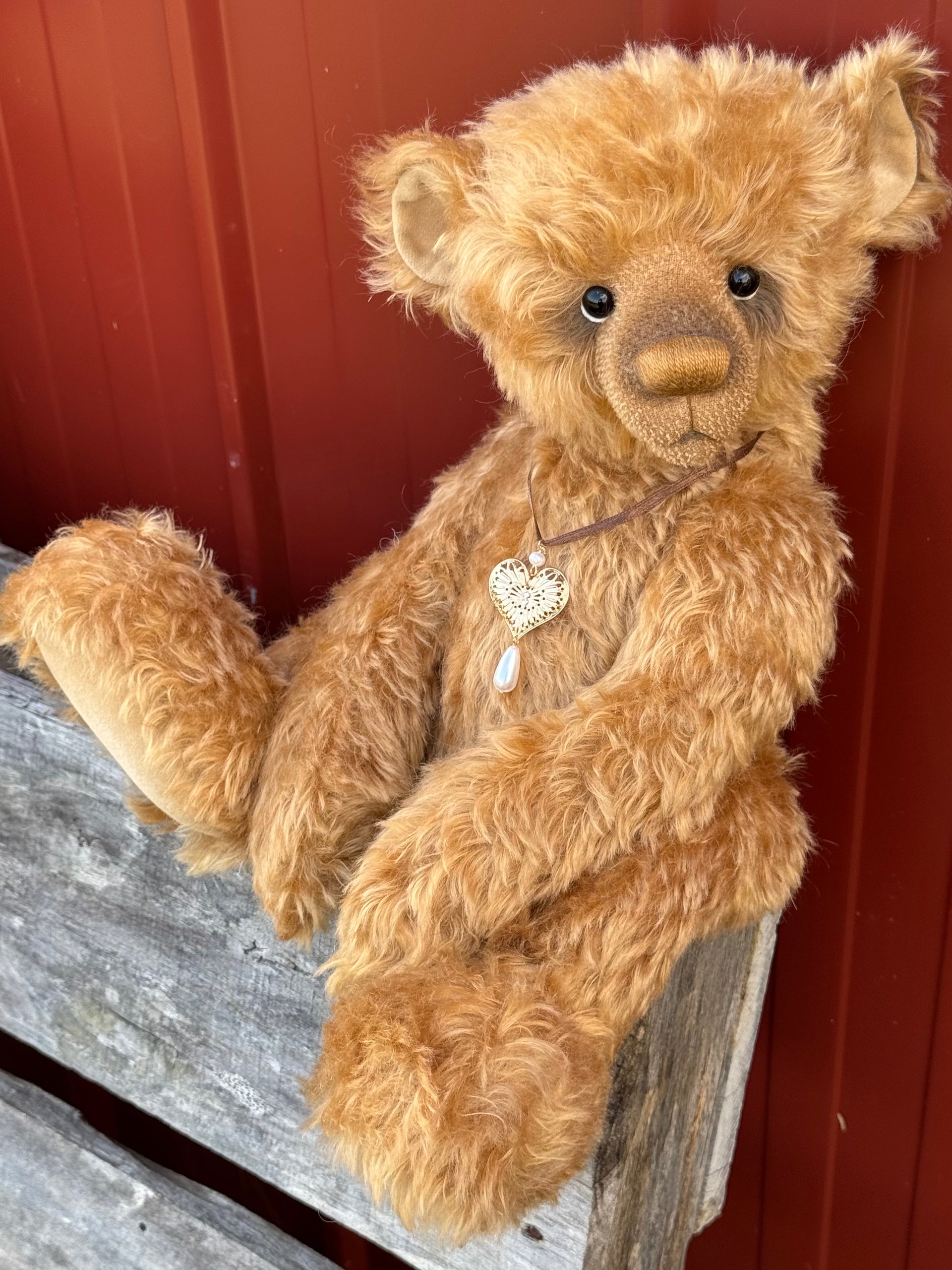 Whistlewhisk - 16" Traditional mohair bear by Emma's Bears - OOAK