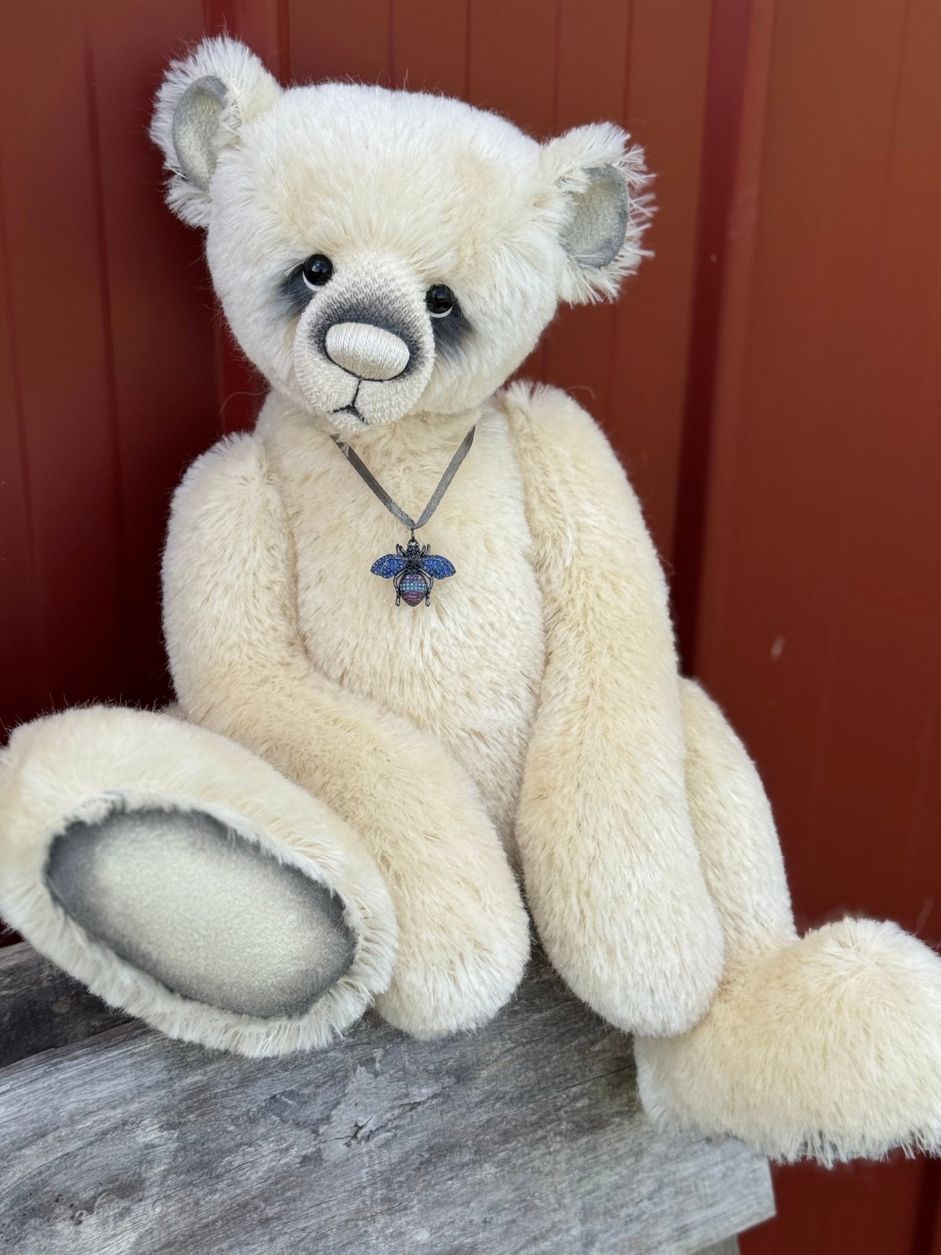 Bumbleghost - 16" Traditional mohair bear by Emma's Bears - OOAK