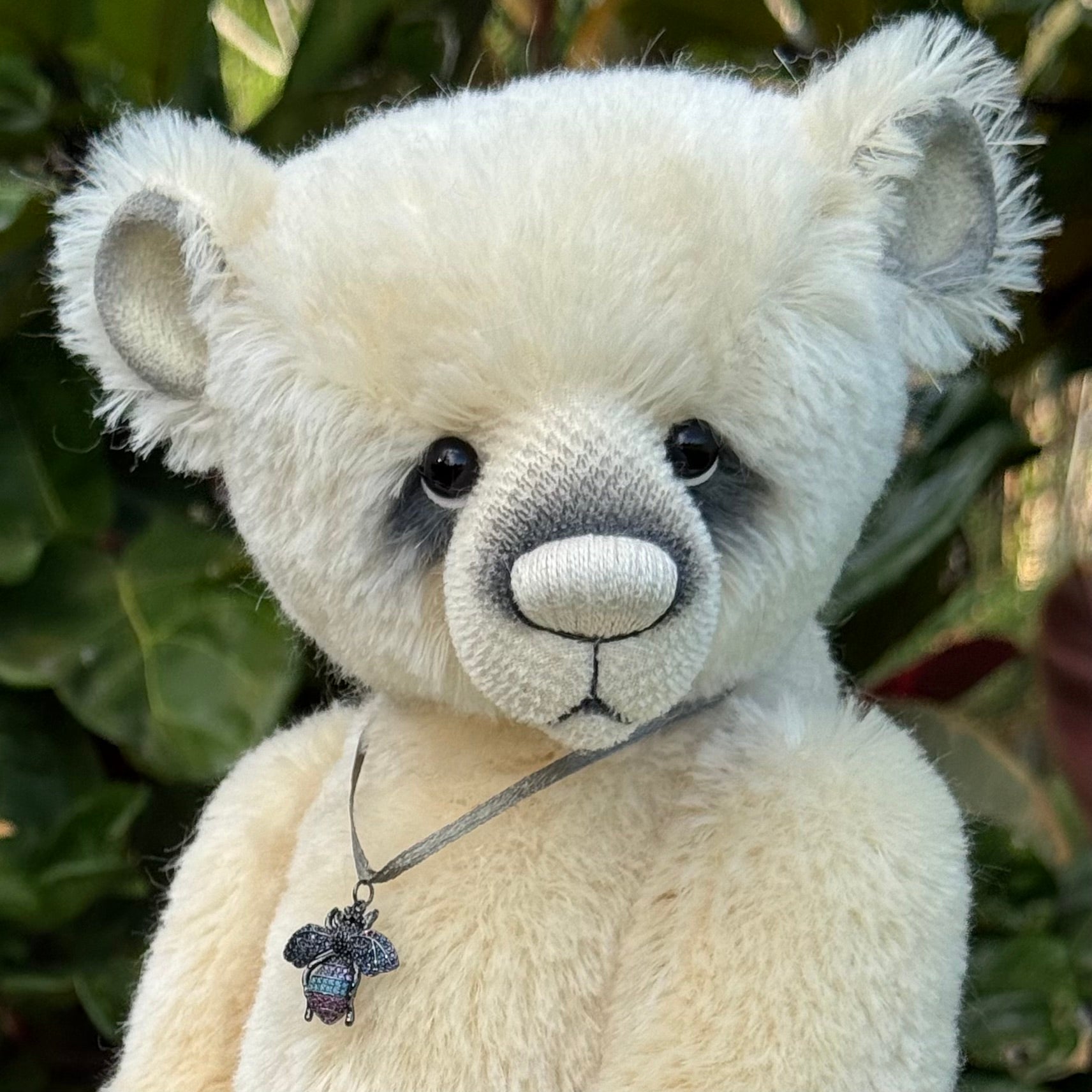 Bumbleghost - 16" Traditional mohair bear by Emma's Bears - OOAK