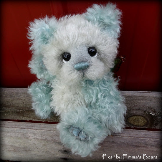 Piksi - 9IN Hand Dyed curly kid mohair bear by Emmas Bears - OOAK