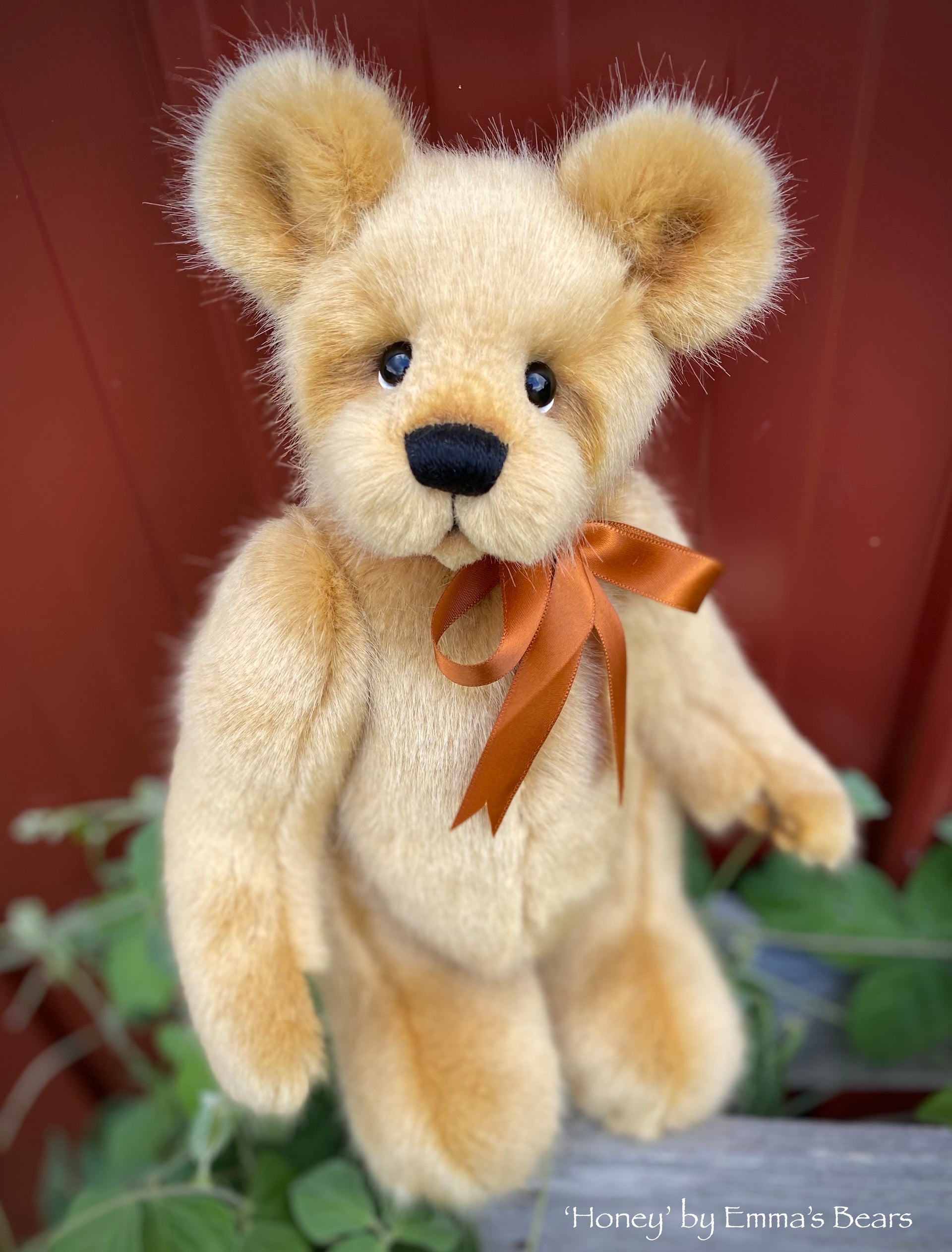Honey - 13" faux fur Artist Bear by Emma's Bears - OOAK